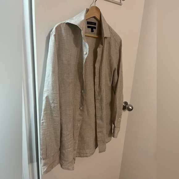 Linen Beige/Natural Color Button-Up Shirt, Banana Republic - Picture 2 of 12